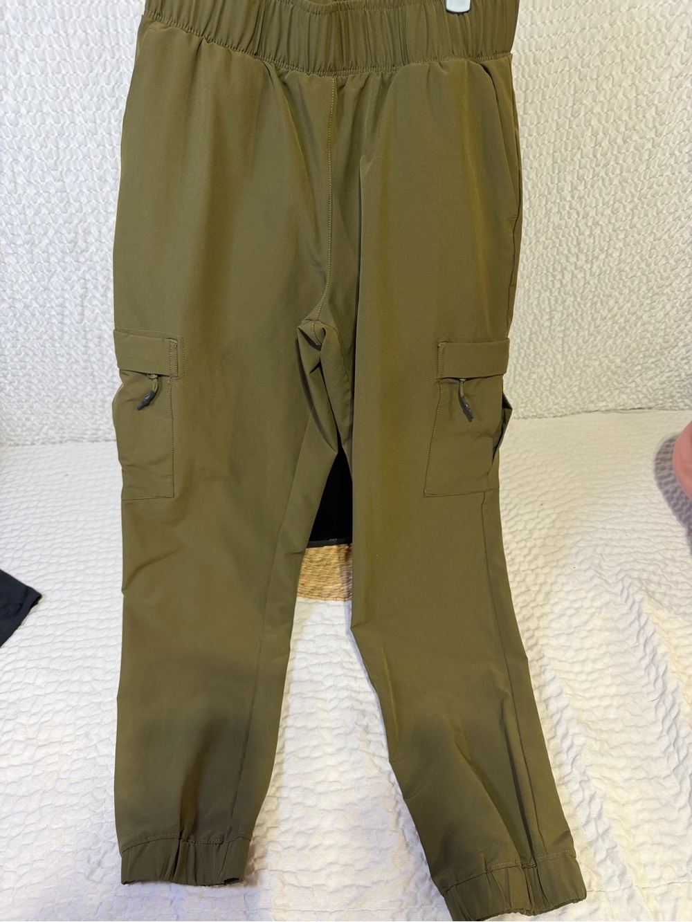 Mondetta women’s Olive Green Cargo Jogger Pants